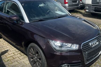 Audi A1 163.300 km 4.950 &euro; Niederlauer 97618