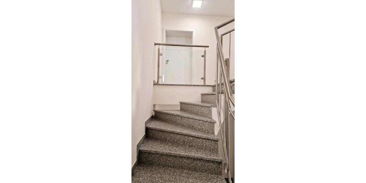 Etagenwohnung Niestetal - 2 Zimmer, 70 m&sup2;, 990&euro; | Angebot:25311598