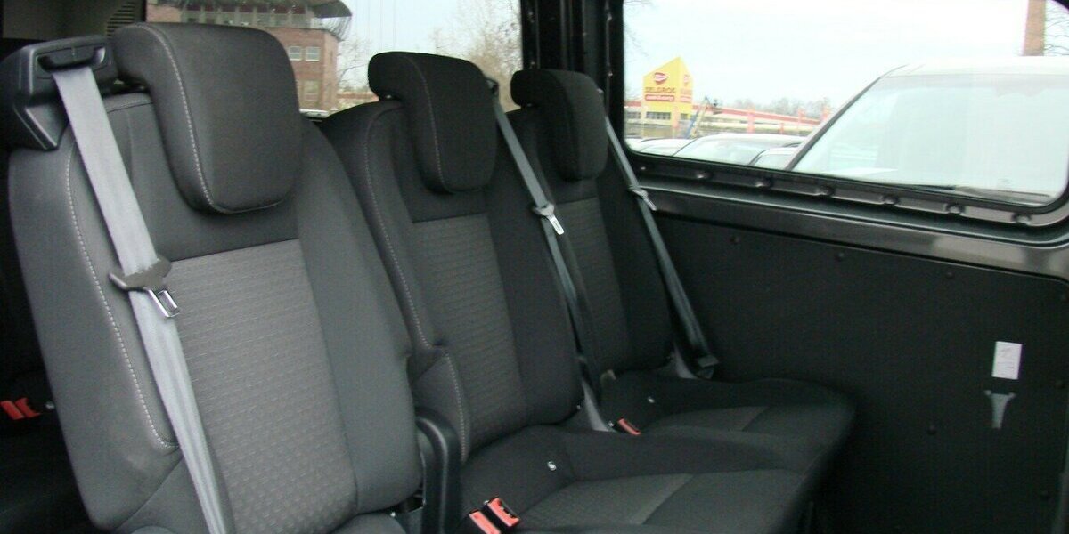 Ford Transit Custom Titanium 320 L2 H2 Behindertengerec 46.628 km 37.980 &euro; Falkensee 14612