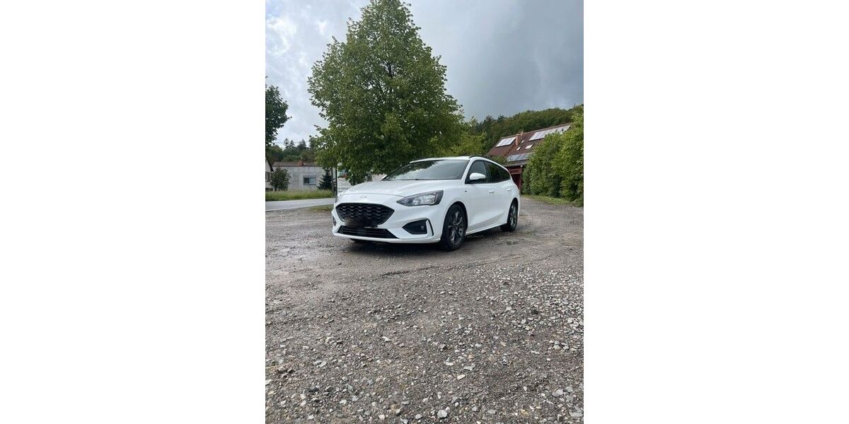 Ford Focus 118.908 km 14.700 &euro; Bad Friedrishall 74177