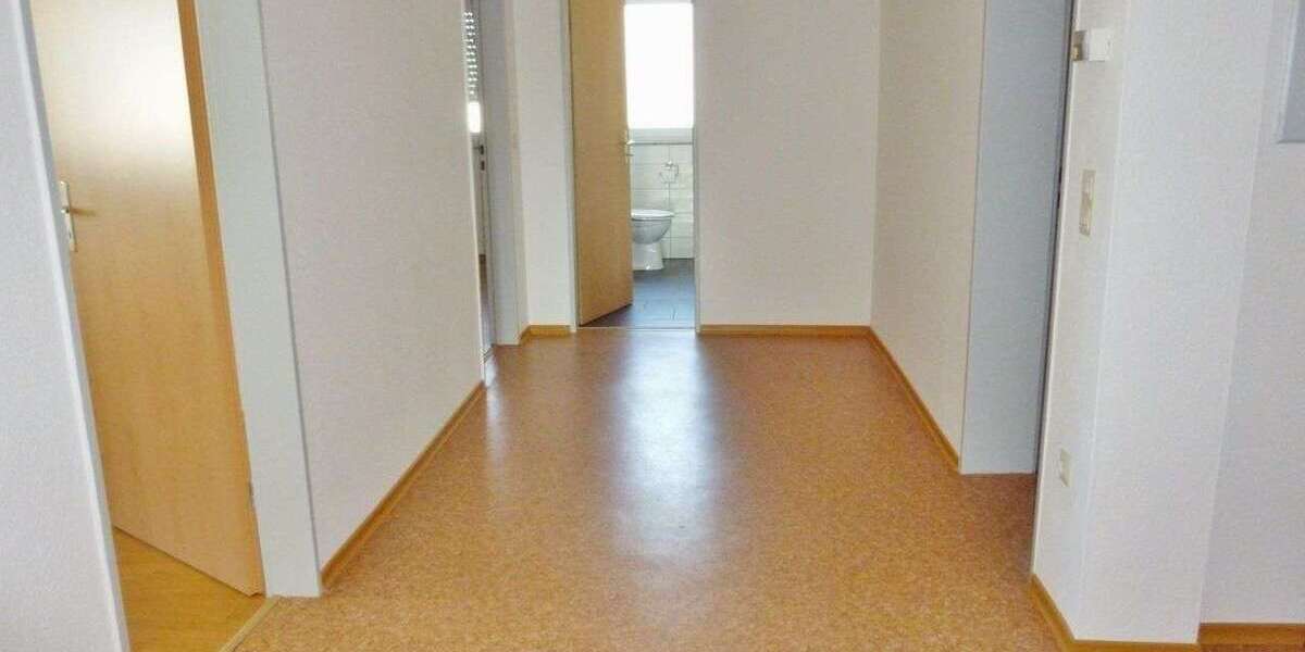 Etagenwohnung Bernstadt - 3 Zimmer, 100 m&sup2;, 700&euro; | Angebot:26801867