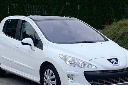 Peugeot 308 198.000 km 2.799 € Ichenhausen 89335