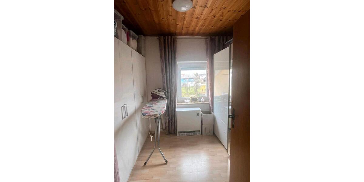 Dachgeschoßwohnung Aichstetten - 4 Zimmer, 84 m&sup2;, 1.150&euro; | Angebot:26664922