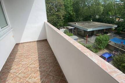 Praktisch geschnittene und sehr helle City-Wohnung mit Panoramablick - zur Selbstnutzung oder Top Invest 3 zimmer