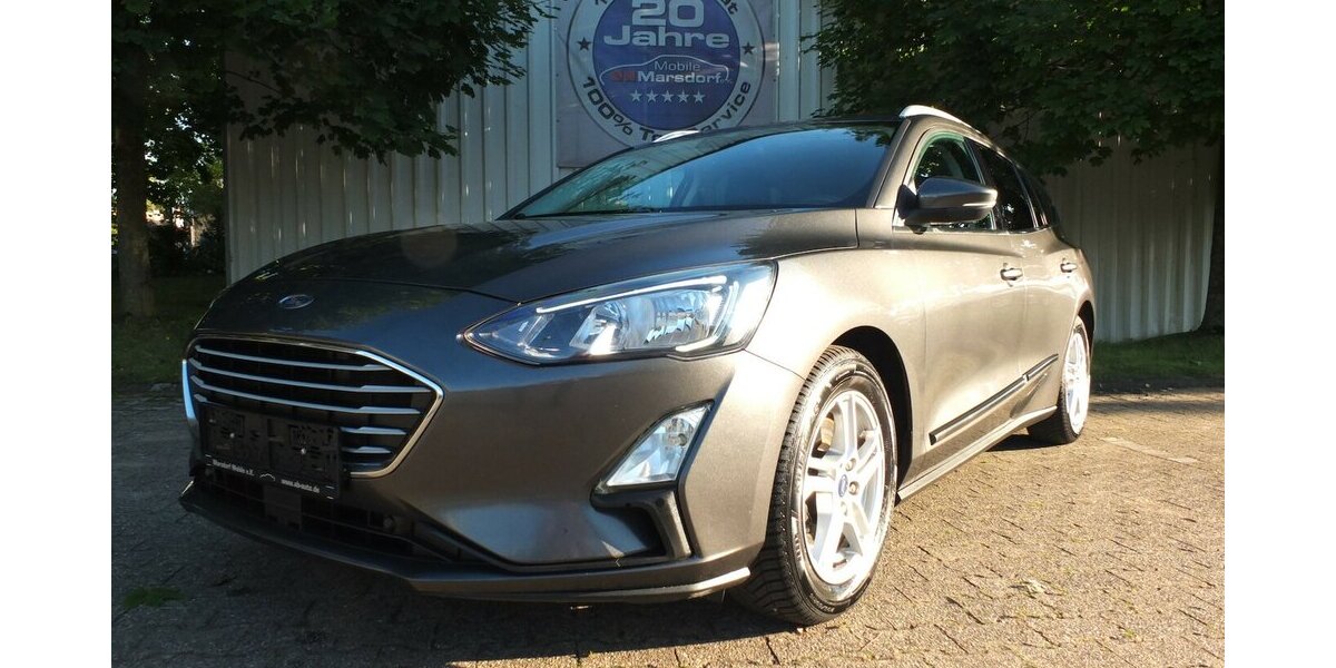 Ford Focus NAVI BLUETOOTH SHZ PARCTRONIC 1 HAND 131.112 km 10.908 &euro; Köln 50858