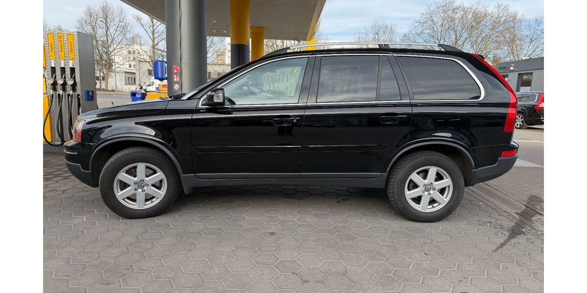 Volvo XC90 241.000 km 11.000 &euro; Berlin 10407