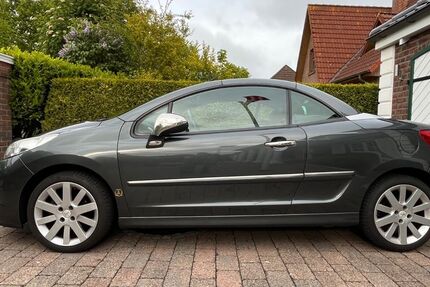 Peugeot 207 105.800 km 5.599 &euro; Hamburg 22299