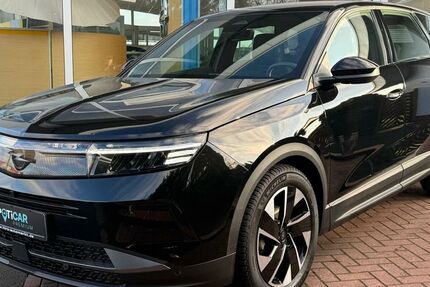 Opel Grandland (X) 10.427 km 27.990 &euro; Emden-Hinte 26759