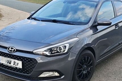 Hyundai i20 31.300 km 10.900 &euro; Neumarkt 92318