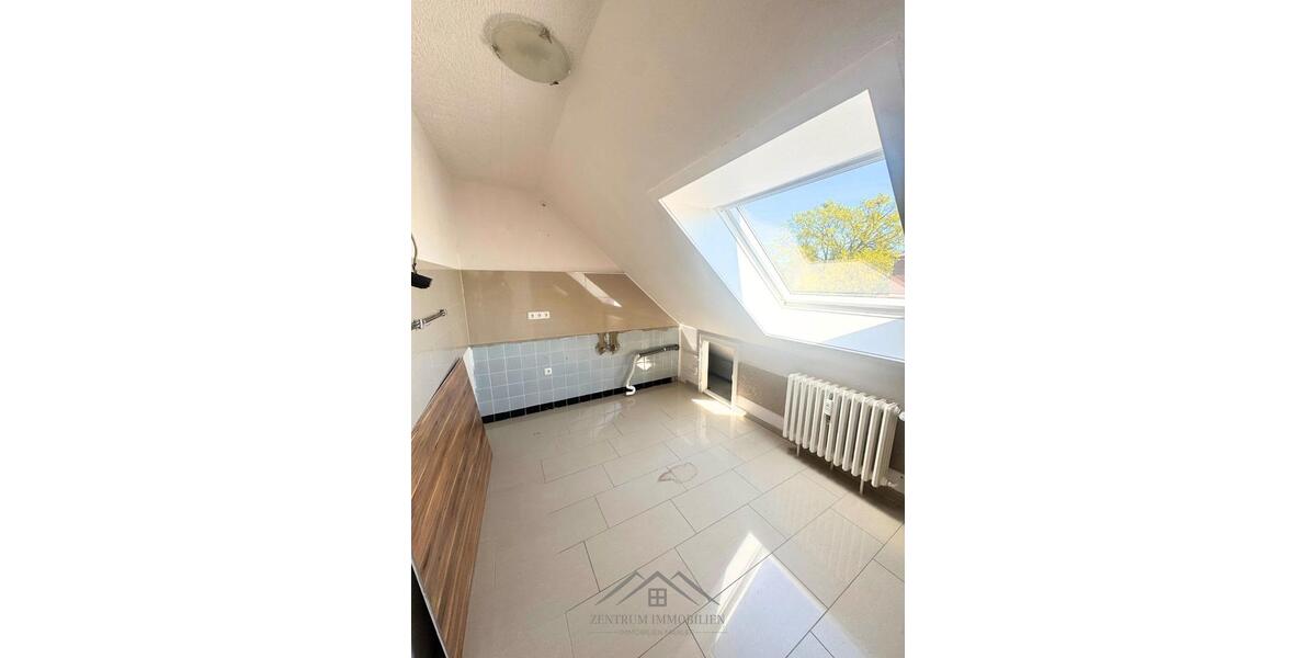 Dachgeschoßwohnung Hessisch Oldendorf - 3 Zimmer, 85 m&sup2;, 750&euro; | Angebot:26591128