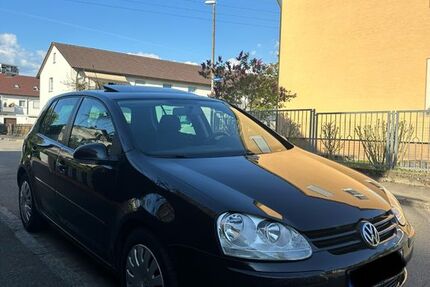 VW Golf 163.000 km 5.500 &euro; Freiburg 79114