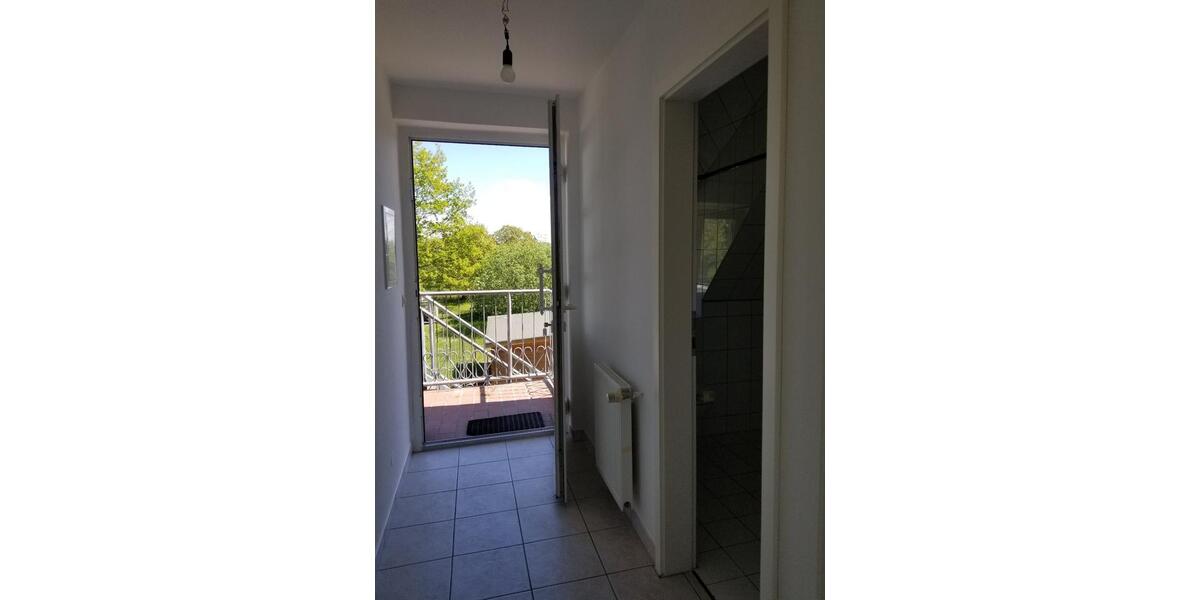 Etagenwohnung Schönhausen (Elbe) - 1 Zimmer, 40 m&sup2;, 240&euro; | Angebot:25415687