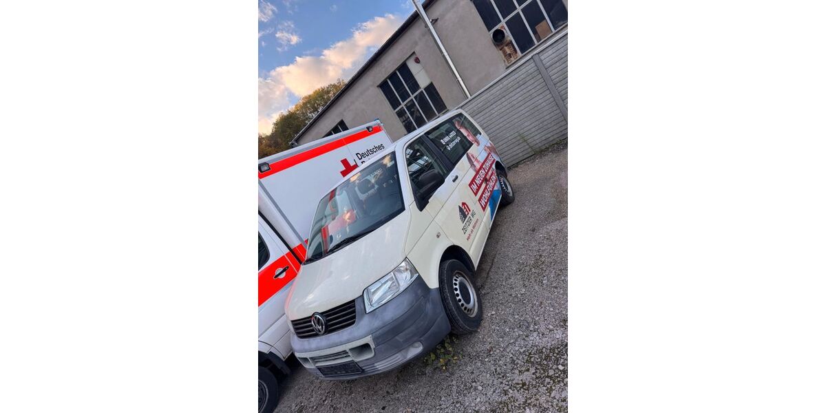 VW T5 Transporter 250.000 km 4.000 € Chemnitz 09114
