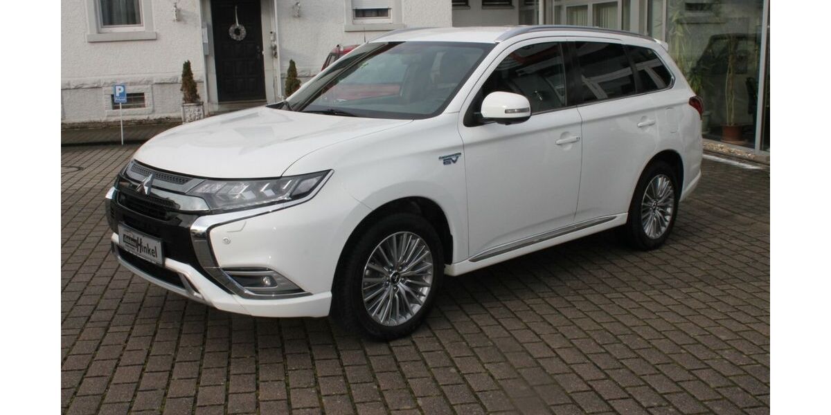 Mitsubishi Plug-in Hybrid Outlander 122.300 km 19.400 &euro; Baden-Baden 76532