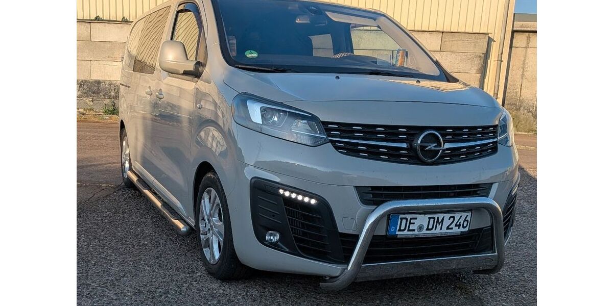 Opel Vivaro 64.500 km 21.199 &euro; Dessau-Roßlau 06849
