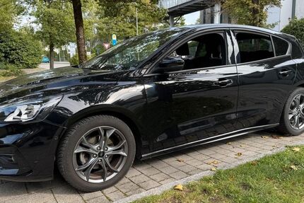 Ford Focus 47.445 km 16.190 &euro; München 85579