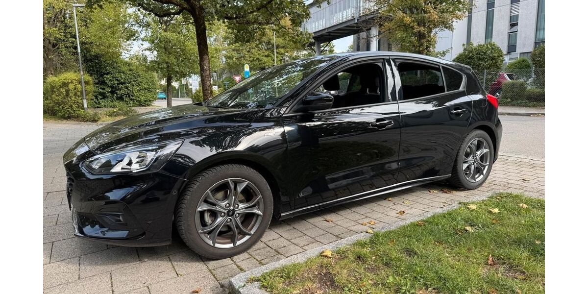 Ford Focus 47.445 km 16.190 &euro; München 85579