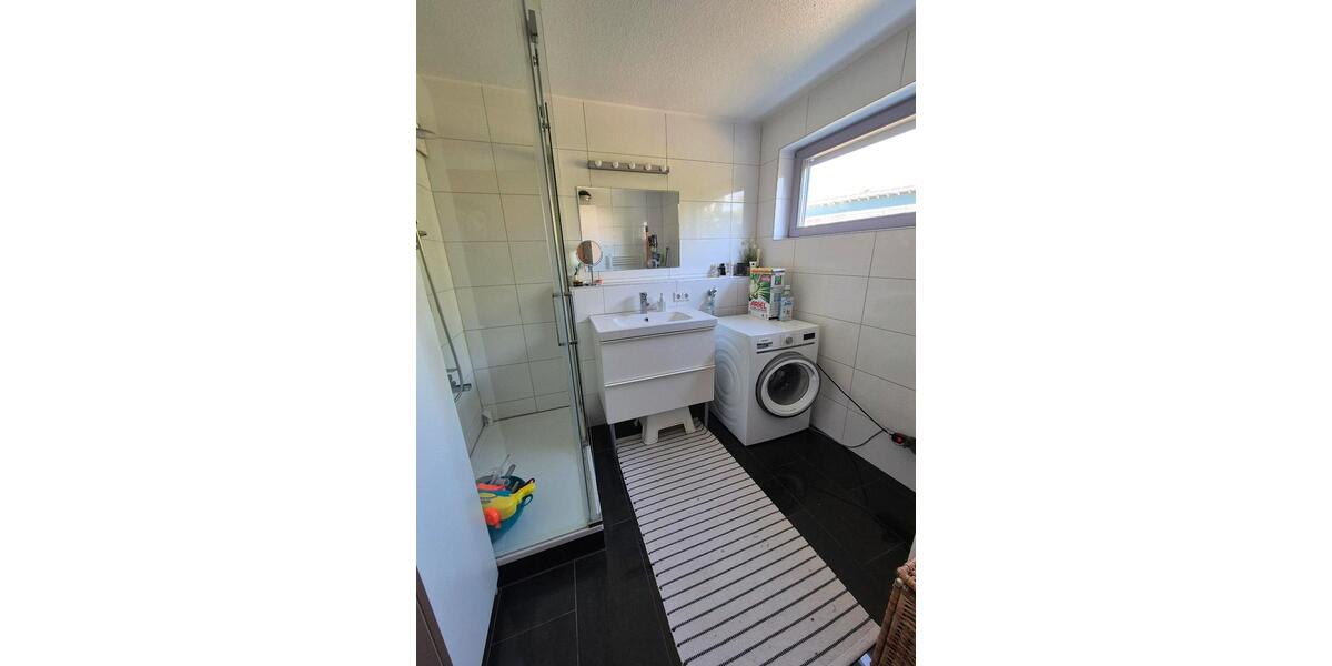 Etagenwohnung Esslingen am Neckar Hegensberg - 3 Zimmer, 74 m&sup2;, 1.100&euro; | Angebot:25452030