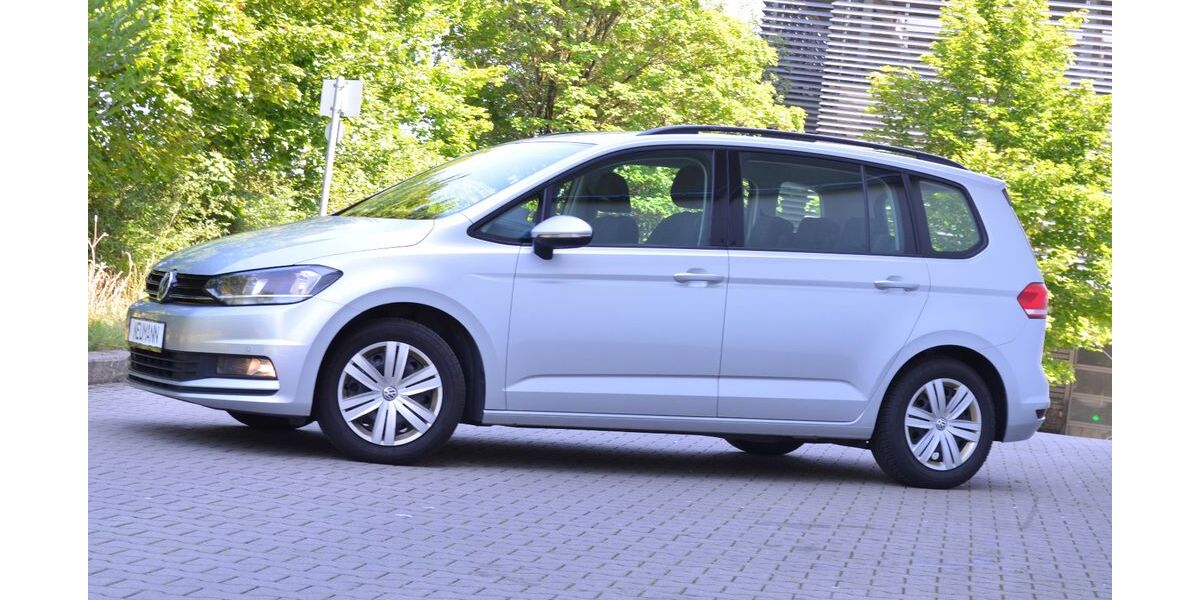 VW Touran 152.550 km 13.280 &euro; München 81243