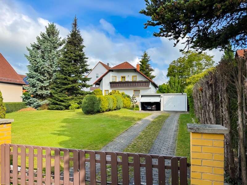 Haus zum Kaufen in Radeberg 640.000 € 128 m²