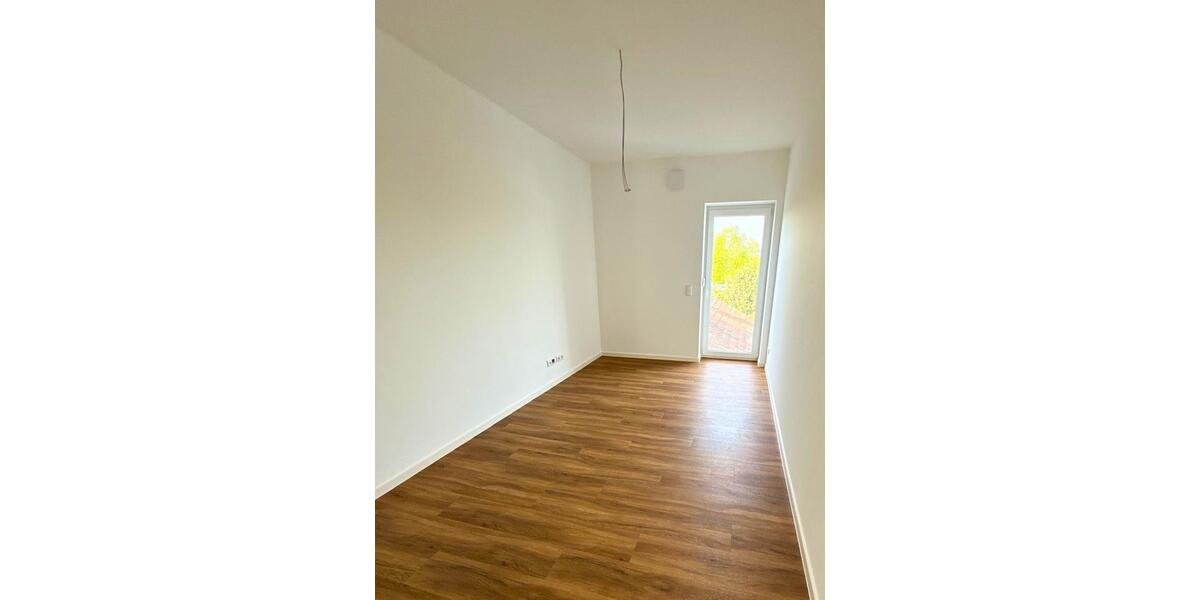 Mehrfamilienhaus, Wohnhaus Hannover Herrenhausen-Stöcken - 18 Zimmer, 350 m&sup2;, 5.000&euro; | Angebot:26454275