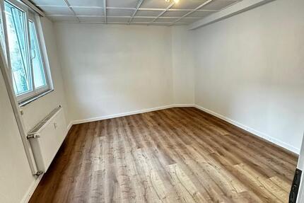 Erstbezug nach Renovierung! 2-Zimmer-Wohnung mit Dachterrasse zimmer