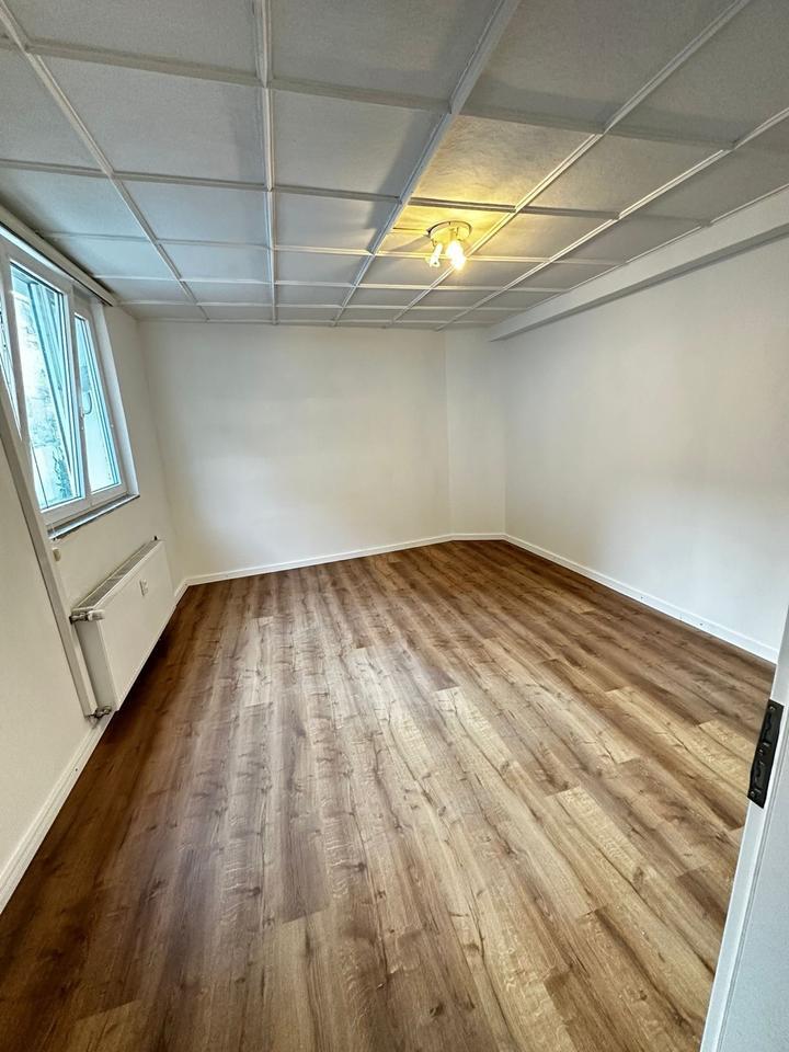 Erstbezug nach Renovierung! 2-Zimmer-Wohnung mit Dachterrasse zimmer