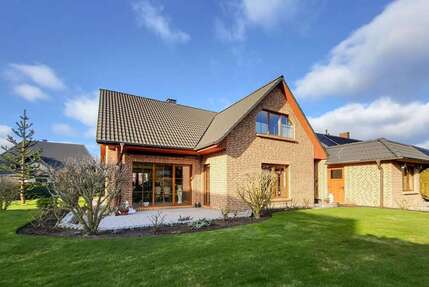 Haus zum Kaufen in Rostock 570.000 € 165 m²