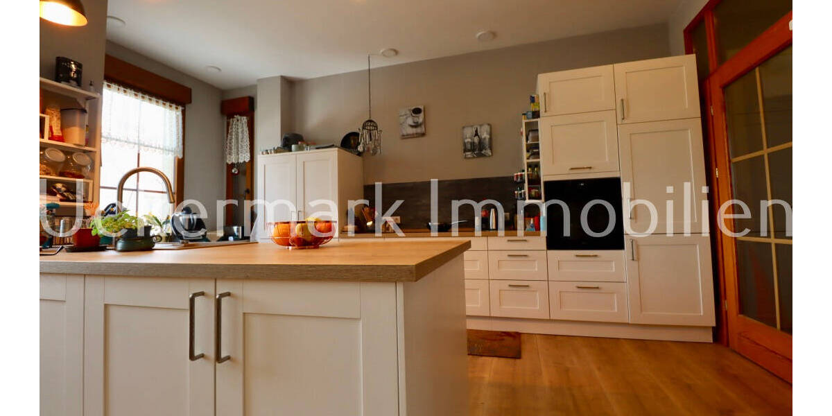 Mehrfamilienhaus, Wohnhaus Lychen - 7 Zimmer, 194 m&sup2;, 298.000&euro; | Angebot:25778922