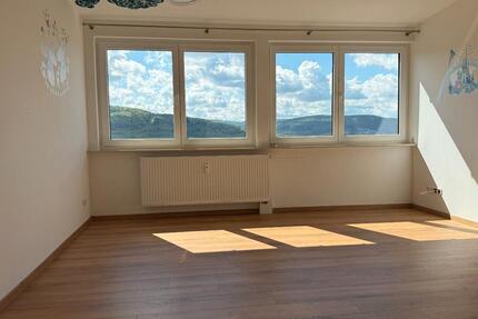 Wohnung Ebermannstadt - 3 Zimmer, 104 m&sup2;, 1.100&euro; | Angebot:26636181