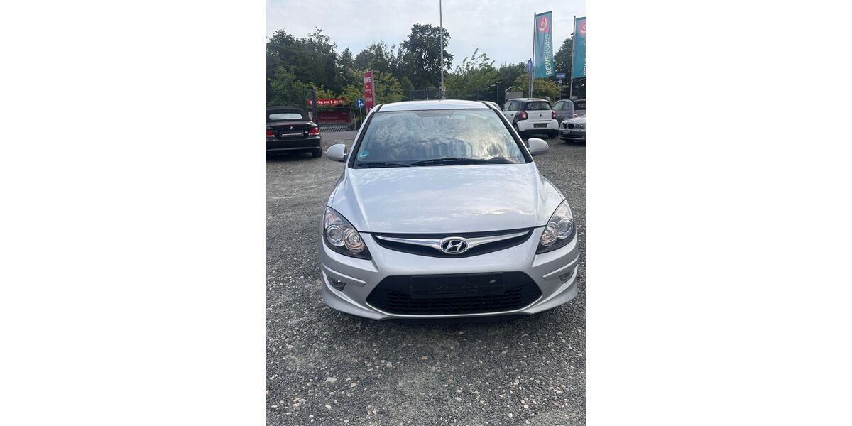 Hyundai i30 127.985 km 3.700 &euro; Oestrich-Winkel 65375