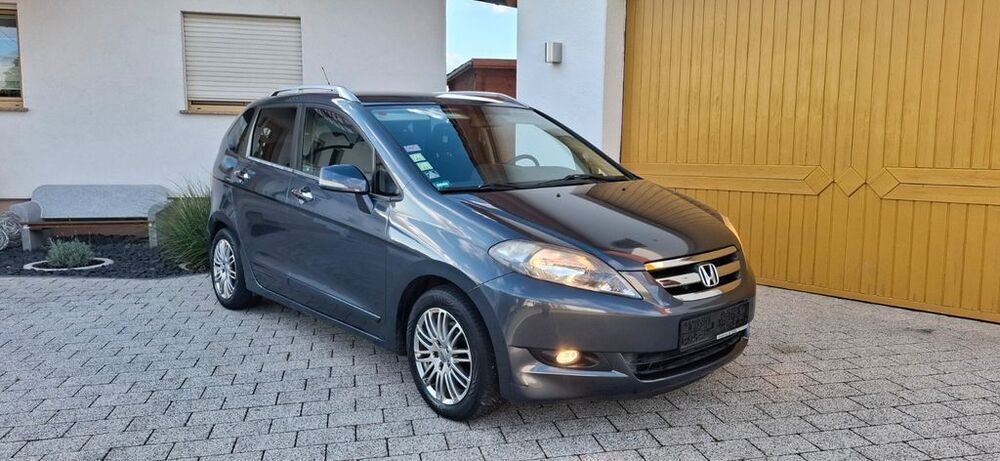 FR-V