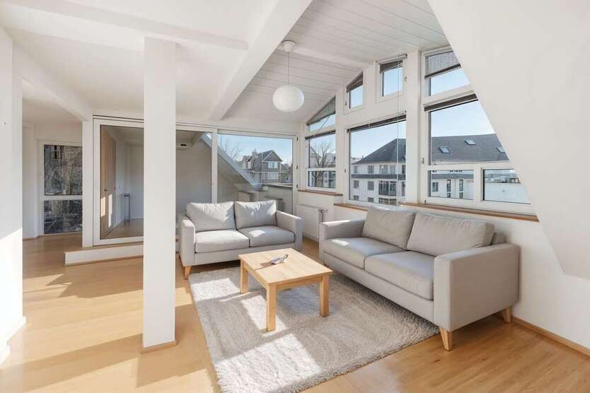 Wohnung zum Kaufen in Düsseldorf 375.000 € 116 m²