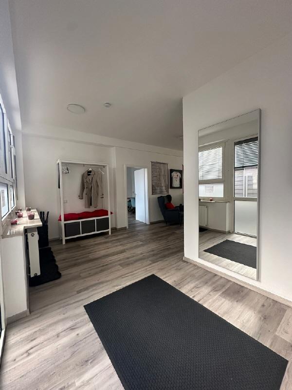 Bürofläche in Stein 130m² mit freier Einteilung als Praxis, Kanzlei, Fitnesstudio uvm. nutzbar zimmer