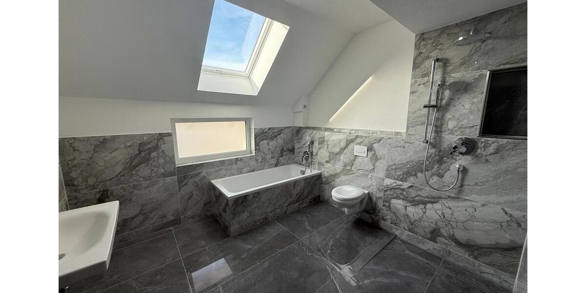 Doppelhaushälfte Herrenberg - 6 Zimmer, 138 m&sup2;, 1.950&euro; | Angebot:26364288