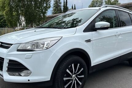 Ford Kuga 103.118 km 9.990 &euro; Göttingen 37079