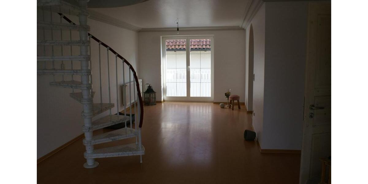 Reihenhaus Mellrichstadt - 4.5 Zimmer, 238 m&sup2;, 275.000&euro; | Angebot:25887667