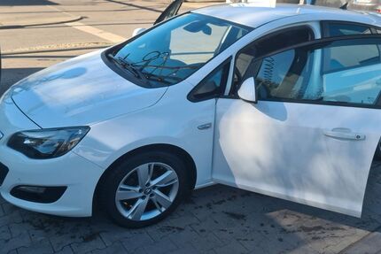 Opel Astra 75.000 km 9.100 &euro; Regensburg 93051