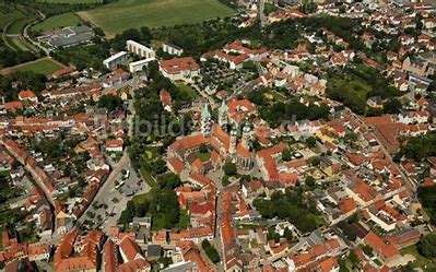 Grundstück zu verkaufen in Naumburg 120.000 € 583 m²
