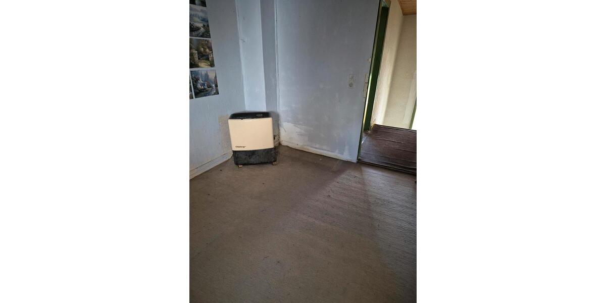Reihenhaus Gudensberg - 7 Zimmer, 115 m&sup2;, 75.000&euro; | Angebot:27029289