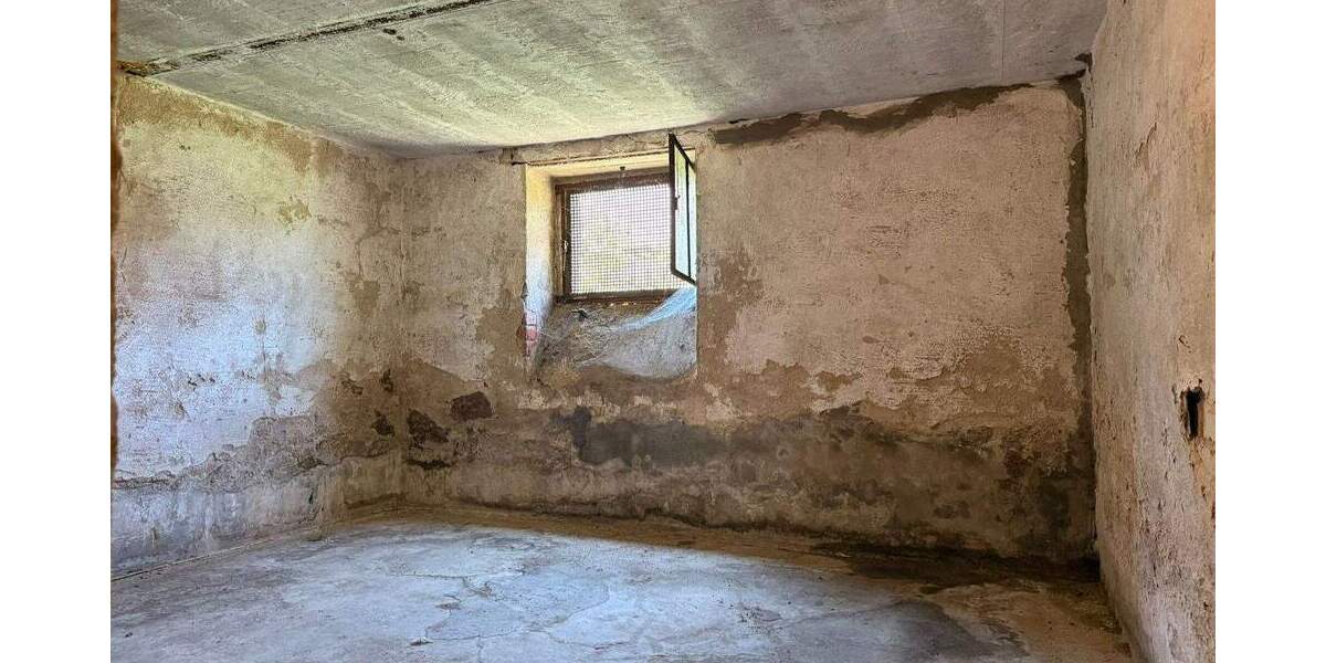 Einfamilienhaus Weinböhla - 5 Zimmer, 120 m&sup2;, 275.000&euro; | Angebot:24520716