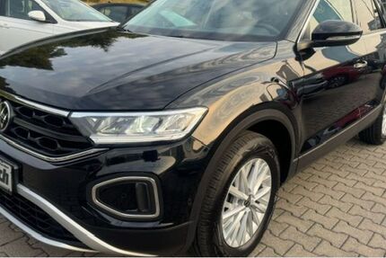 VW T-Roc 17.450 km 29.490 € Steffenberg 35239