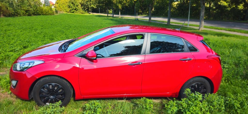 Hyundai i30 115.000 km 9.700 € Heilbronn 74078