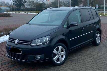 VW Touran 154.360 km 9.600 &euro; Hanau, Brüder-Grimm-Stadt 63450