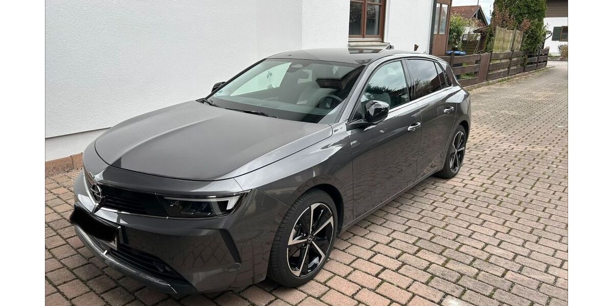 Opel Astra 9.000 km 19.000 &euro; Rosenheim 83024