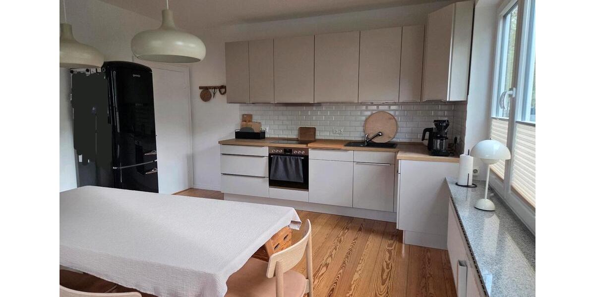 Hochparterre Wilhelmshaven Heppens - 4 Zimmer, 122 m&sup2;, 335.000&euro; | Angebot:27216842