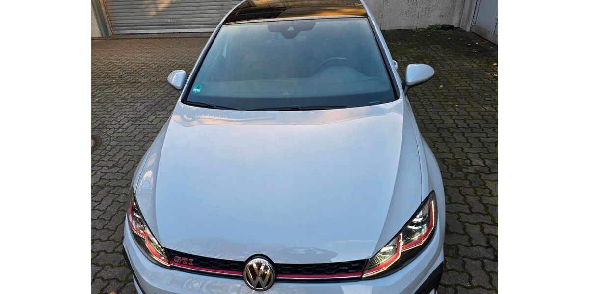 VW Golf 88.000 km 22.999 &euro; Hamburg 22041