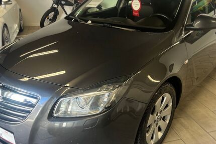 Opel Insignia 157.846 km 7.450 € Hamburg 22529