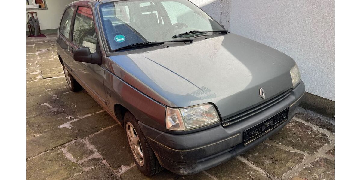 Renault Clio 160.000 km 1.250 &euro; Bischofsheim i.d. Rhön 97653