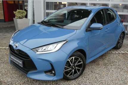 Toyota Yaris 82.500 km 17.600 &euro; Warmsen 31606